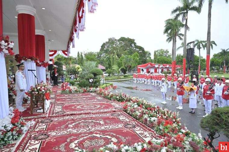 Wagub Audy Joinaldy Bangga, Meski Diguyur Hujan Upacara Penurunan Bendera Tetap Berjalan...