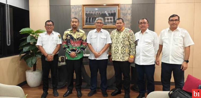 Wagub Sumbar Sambangi Kementerian PUPR untuk Perjuangkan Pembangunan Infrastruktur...