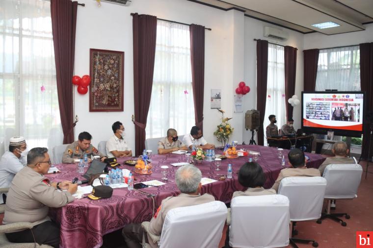 Wakapolda Sumbar ikuti Vaksinasi Serentak Melalui Zoom Cloud Meeting Bersama Wakapolri