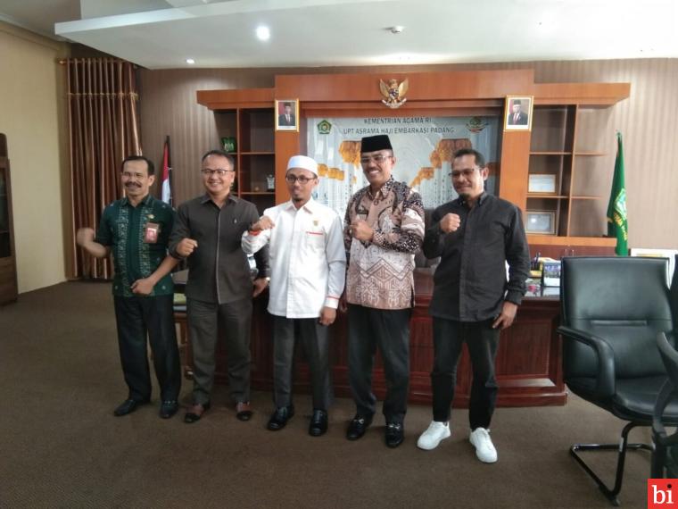 Wakil Ketua DPRD Sumbar Irsyad Safar Bersama Komisi V Tinjau Kesiapan Asrama Haji Padang