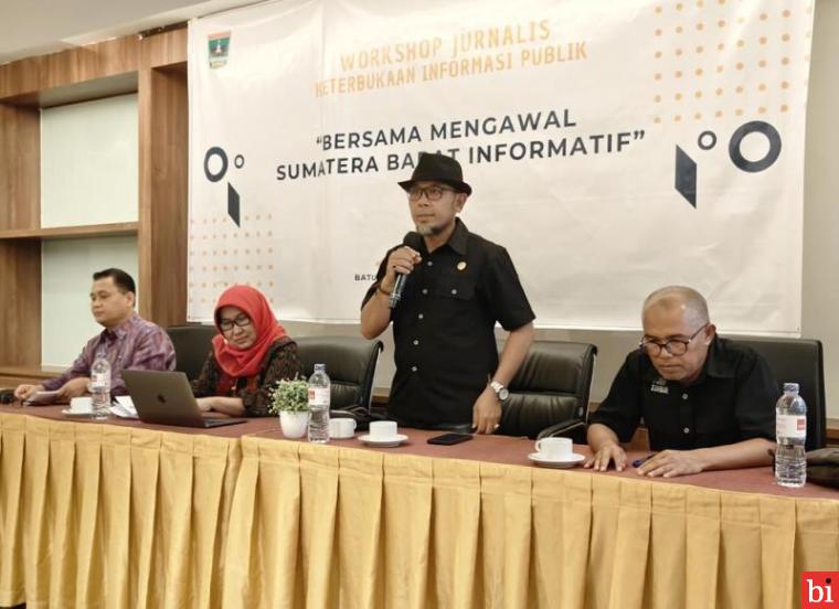 Wakil Ketua KI Sumbar Arif Yumardi: Jurnalis Memegang Peranan Penting Mencerdaskan Anak...