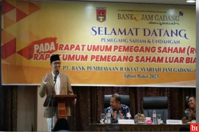 Wako Bukittinggi Pimpin RUPS PT.Bank Syariah Jam Gadang Tahun 2023