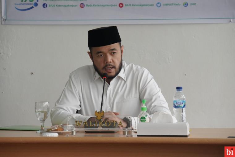 Wako Fadly Amran Ingin Seluruh Pekerja Terdaftar di BPJS Ketenagakerjaan