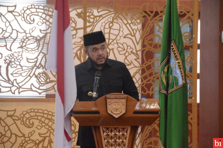 Wako Fadly Amran Sampaikan Nota Keuangan Perubahan APBD