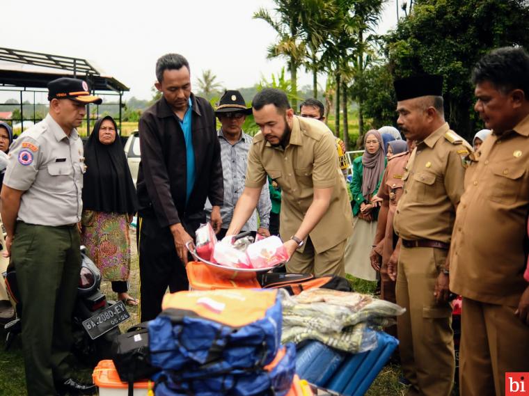 Wako Fadly Amran Serahkan Bantuan ke Korban Kebakaran