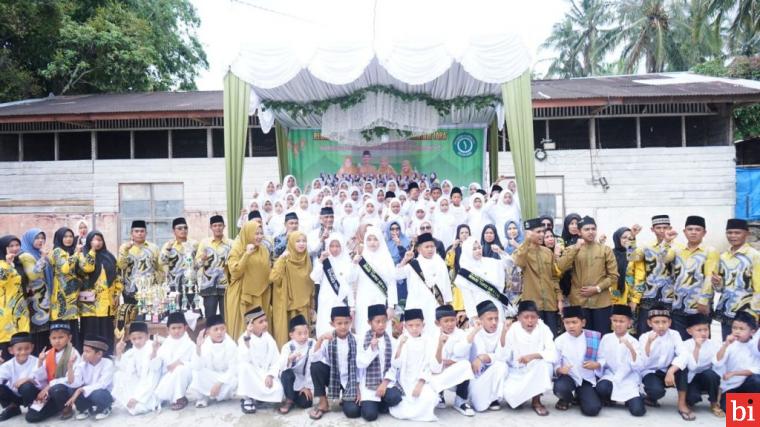 Wisuda Tahfiz dan Khatam Iqra' Pondok AlQur'an At-Tauhid Musholla Al-Ikhlas Nagari Guguak...