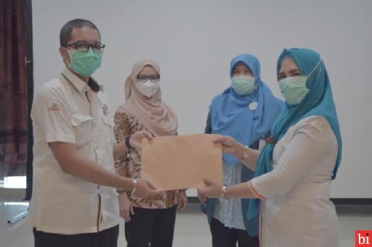 Yayasan Semen Padang Lakukan Pengangkatan 48 Pekerja Honorer Jadi Karyawan Tetap