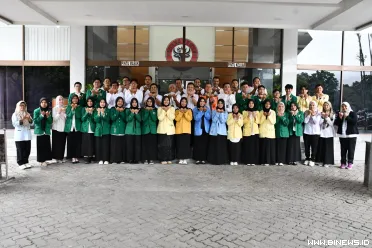 PT Semen Padang melaksanakan Program Pemagangan Lulusan...