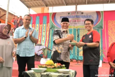 Ratusan dokter dari berbagai daerah di Sumatera Barat...