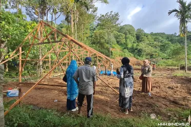 Ketua Harian Badan Musyawarah Anak Nagari (Bamus) Pauh V,...