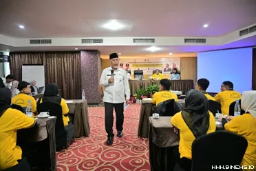 Gubernur Sumatera Barat, Mahyeldi Ansharullah, mendorong...