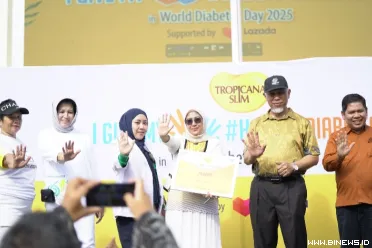 Gubernur Sumatera Barat Mahyeldi Ansharullah membuka...