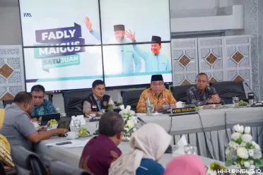 Wakil Wali Kota Maigus Nasir saat rapat Evaluasi Realisasi...