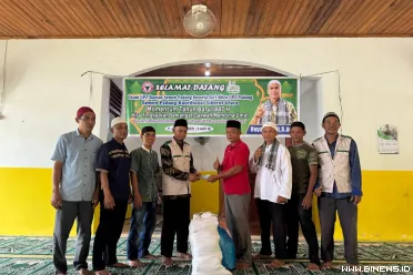 Rombongan UPZ Baznas Semen Padang berdiri. Lembaga...