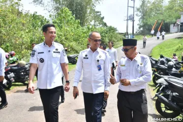 Wali Kota Sawahlunto Riyanda Putra mendampingi Kepala...