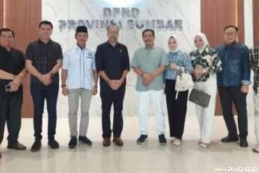 Sebagai Plt Sekretaris DPRD Provinsi Sumatera Barat...