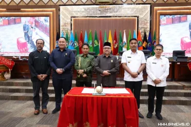 DPRD Sumbar menggelar rapat paripurna dengan agenda...
