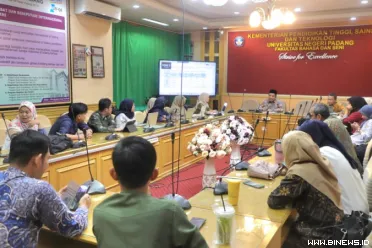 Fakultas Bahasa dan Seni (FBS) Universitas Negeri Padang...