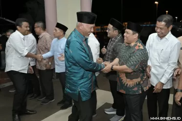 Usai mengikuti Retret Kepala Daerah di Akmil Magelang,...