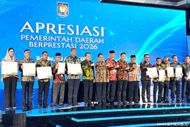 Gubernur Sumatera Barat Mahyeldi Ansharullah menghadiri...
