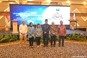 Gubernur Sumbar, Mahyeldi Ansharullah meminta dukungan...