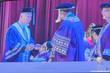 Gubernur Sumatera Barat (Sumbar), Mahyeldi Ansharullah,...