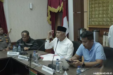 Gubernur Sumatera Barat (Sumbar), Mahyeldi Ansharullah.