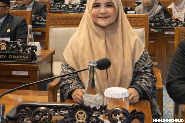 Anggota Komisi VI DPR RI dari Fraksi PKS, Hj. Nevi Zuairina.