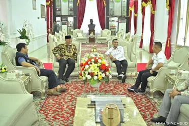 Gubernur Sumatera Barat (Sumbar), Mahyeldi Ansharullah...