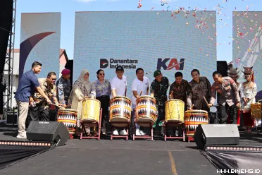 PT Kereta Api Indonesia (Persero) Divisi Regional II...