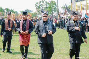 Ketua DPRD Provinsi Sumatera Barat (Sumbar), Muhidi,...