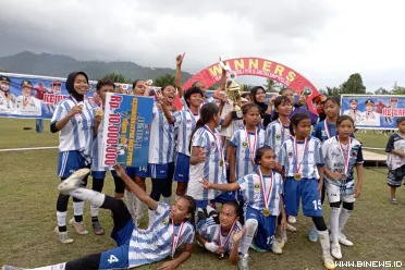 Kompak FC Putri Koto Tangah sukses meraih gelar juara Open...