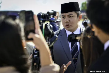 Seskab Teddy pada Selasa, 15 Juli 2025 di hadapan awak...