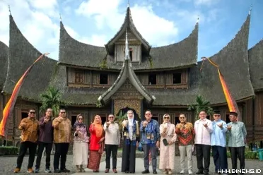 Menteri Pariwisata Republik Indonesia Widiyanti Putri...