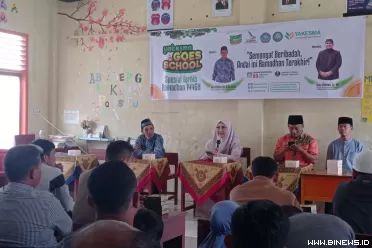 Nevi Zuairina Hadiri Tarhib Ramadan di SMPIT Cahaya Madani...