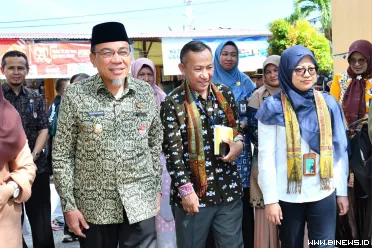 Wakil Wali Kota Padang, Maigus Nasir yang mewakili Wali...