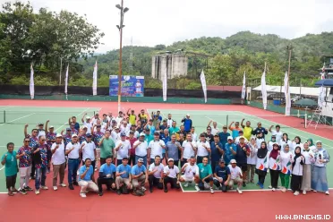 Wakil Wali Kota Sawahlunto, Jeffry Hibatullah, bersama...