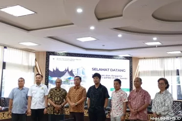 Ketua Tim Pakar DPRD Provinsi Sumatera Barat, HM Nurnas...