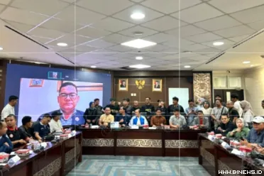 Ketua Umum Pengurus Besar Asosiasi Bola Tangan Indonesia...