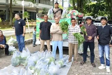 Ratusan paket sayuran segar hasil panen petani milenial...