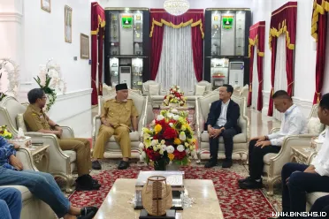 Gubernur Sumatera Barat (Sumbar), Mahyeldi Ansharullah...