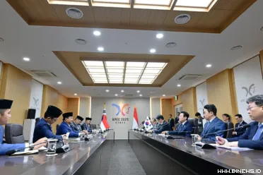 Presiden Republik Indonesia Prabowo Subianto melakukan...