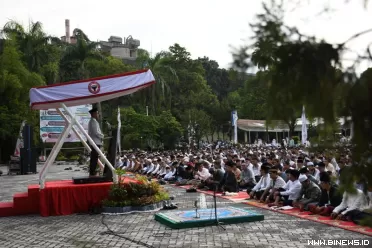 Pada tahun ini, PT Semen Padang akan melaksanakan  Salat...