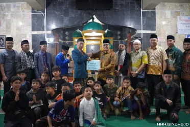 Tim Safari Ramadan (TSR) I yang dipimpin Wali Kota, Hendri...