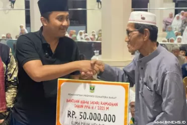 Wakil Gubernur Sumatera Barat, Vasko Ruseimy, menggelar...