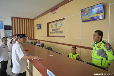 Gubernur Sumatera Barat (Sumbar), Mahyeldi Ansharullah...