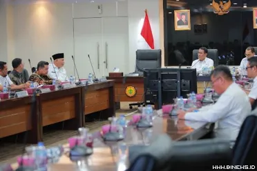 Gubernur Sumatera Barat (Sumbar) Mahyeldi Ansharullah, Rabu...