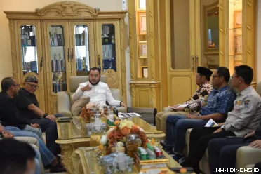 Wali Kota Padang Fadly Amran menerima kunjungan perwakilan...