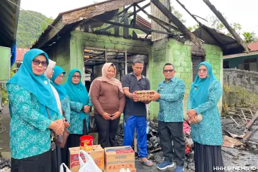 Tim Penggerak PKK (TP-PKK) Kota Padang Panjang menunjukkan...