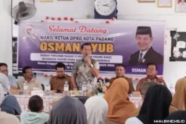 Wakil Ketua DPRD Kota Padang, Osman Ayub, menggelar...